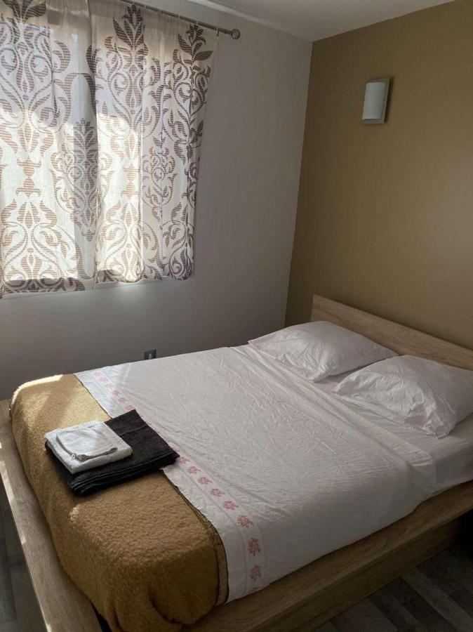 Maison Cosy Centre De 尼姆 外观 照片